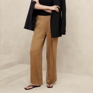 Banana Republic Women's Tencel Pleated Wide-Leg Pants Tannin Plus Size 14 Preppy